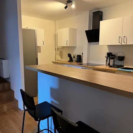 Appartamento Large For 10 People Saint Fargeau *